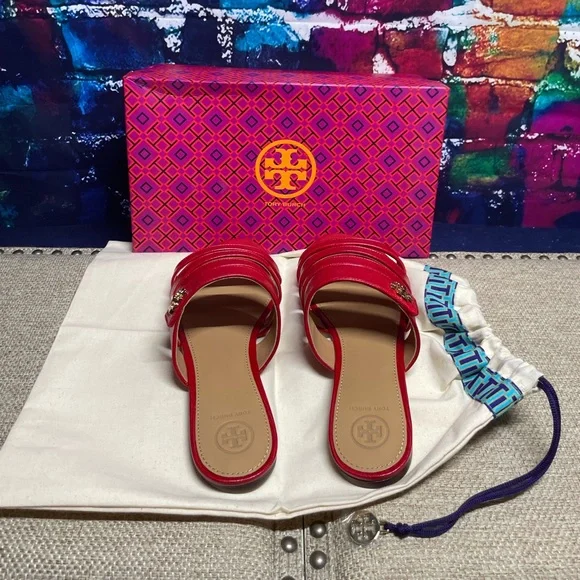 COPY - Tory Burch - Picture 3 of 5
